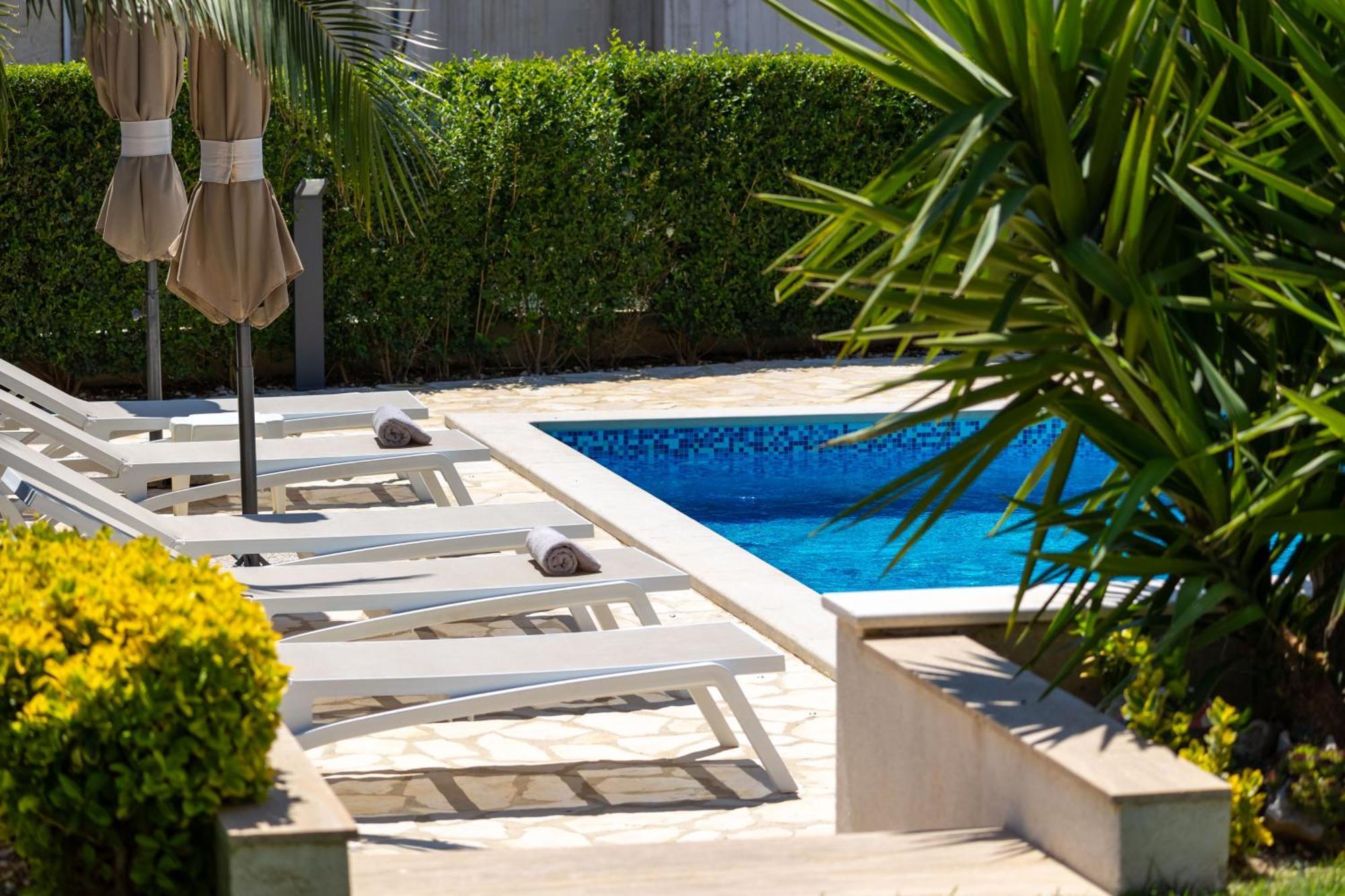 Sunny Garden Lux Lejlighed
